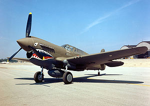 300px-Curtiss_P-40E_Warhawk_2_USAF.jpg