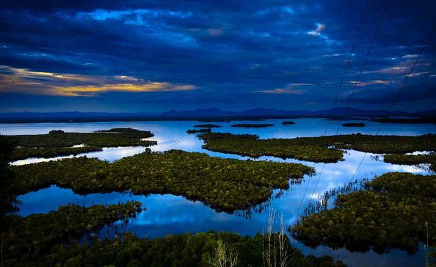 Musim+hujan+Danau+sentarum+bukit+terkenang.JPG