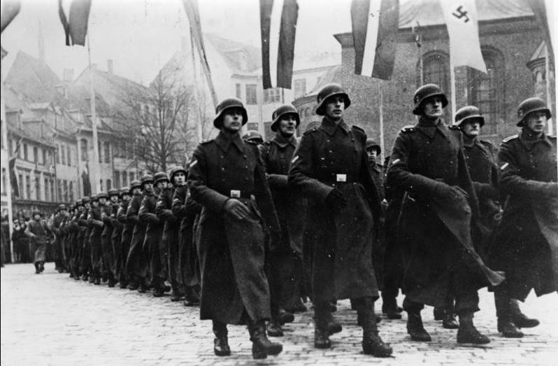 Nazis-Latvia-1943.jpg