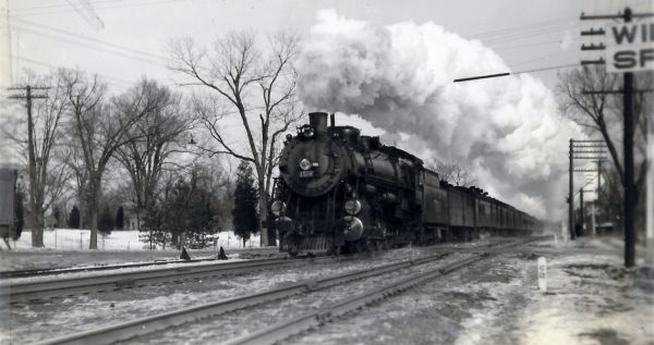 4-8-2-1510-on-the-Blue-Bonnet-at-Windsor-Springs-Missouri-in-January-1936-W.F.-Schaffner-600x317.jpg
