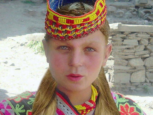 Kalash-tribe-girl.jpg