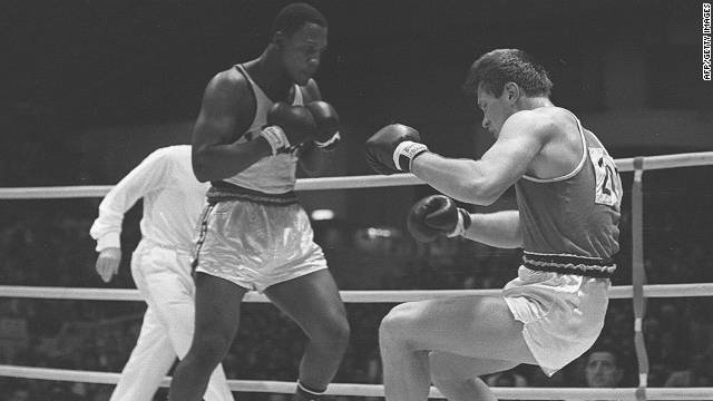 111107035910-joe-frazier-a-life-in-pictures-horizontal-gallery.jpg