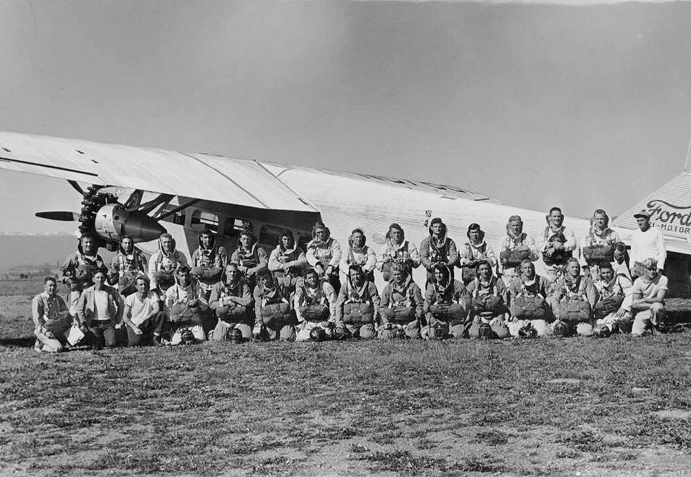 smokejumpers1947large.jpg