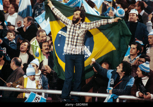 soccer-world-cup-argentina-1978-group-b-brazil-v-argentina-estadio-g8dr8w.jpg