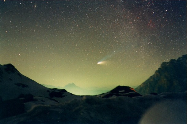 comet-hale-bopp-over-val-parola-pass-in-italys-dolomite-mountains-in--8618.jpg