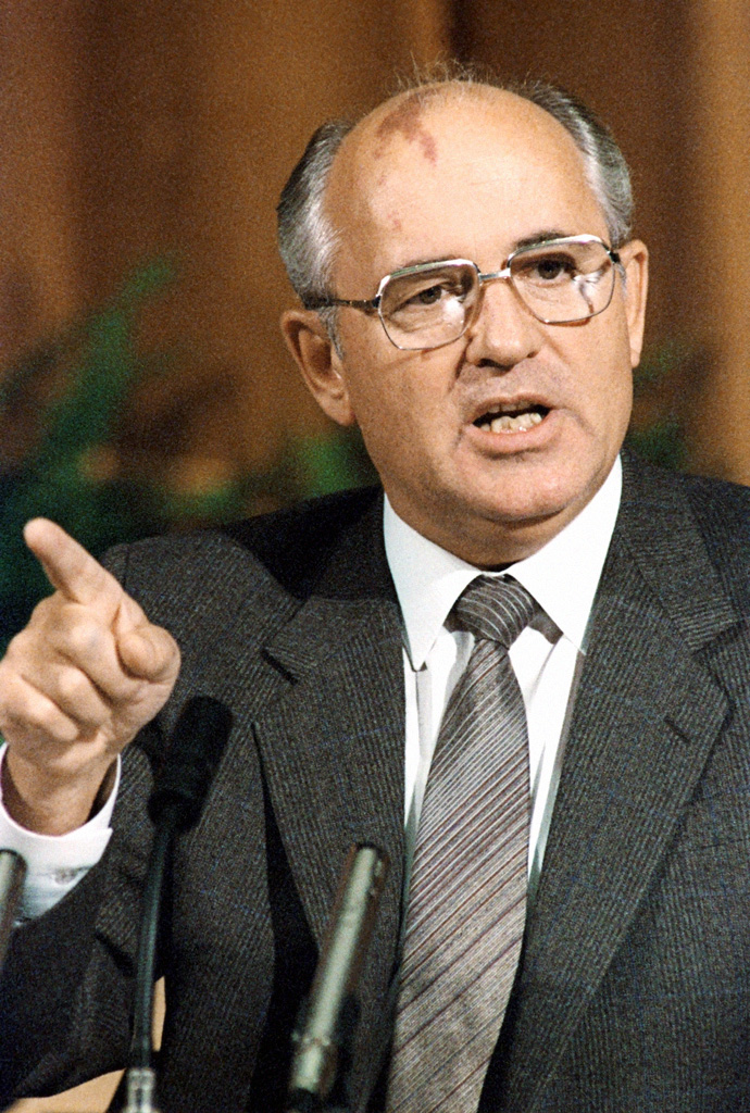 RIAN_archive_359290_Mikhail_Gorbachev.jpg