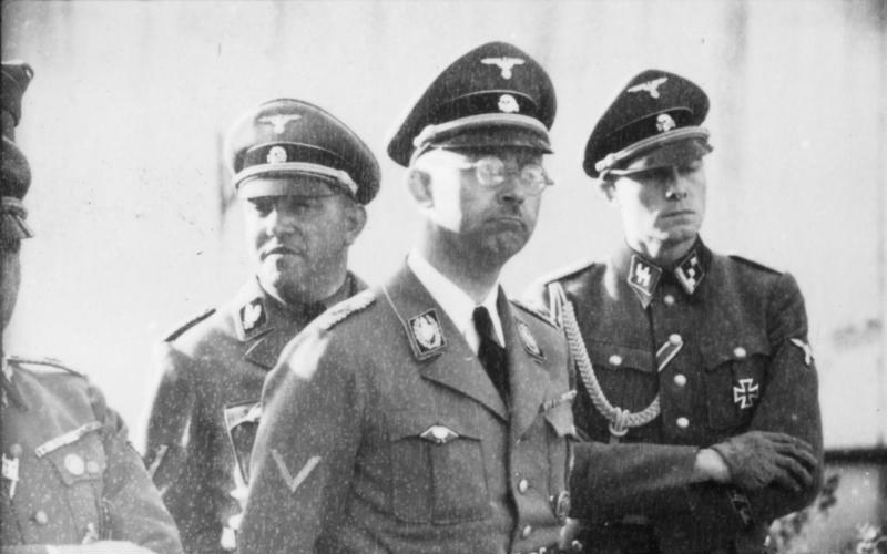 Bundesarchiv_Bild_101III-Weill-060-13%2C_Metz%2C_Heinrich_Himmler.jpg