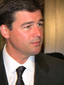 220px-Kyle_Chandler.jpg