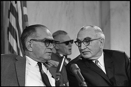 440px-Senator_Wayne_Morse_with_Senator_William_Fulbright_at_the_Senate_Foreign_Relations_Committee%2C_1966.jpg