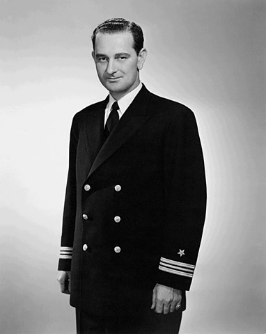 382px-Portrait_of_Lyndon_B._Johnson_in_Navy_Uniform_-_42-3-7_-_03-1942.jpg