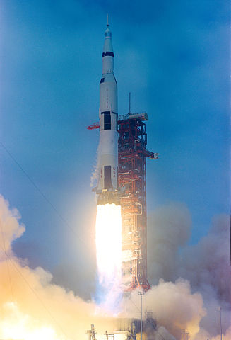 327px-Apollo-10-Lancering.jpg