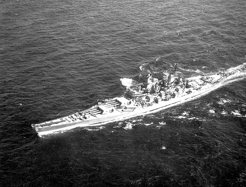 788px-USS_Iowa_BB-61_1947.jpg