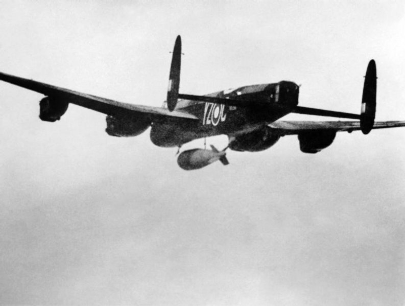 794px-Lancaster_617_Sqn_RAF_dropping_Grand_Slam_bomb_on_Arnsberg_viaduct_1945.jpg