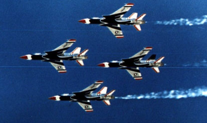 Thunderbirds-F105-diamond.jpg