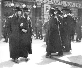 Jews%20in%20Leopoldstadt%20in%20Vienna.jpg