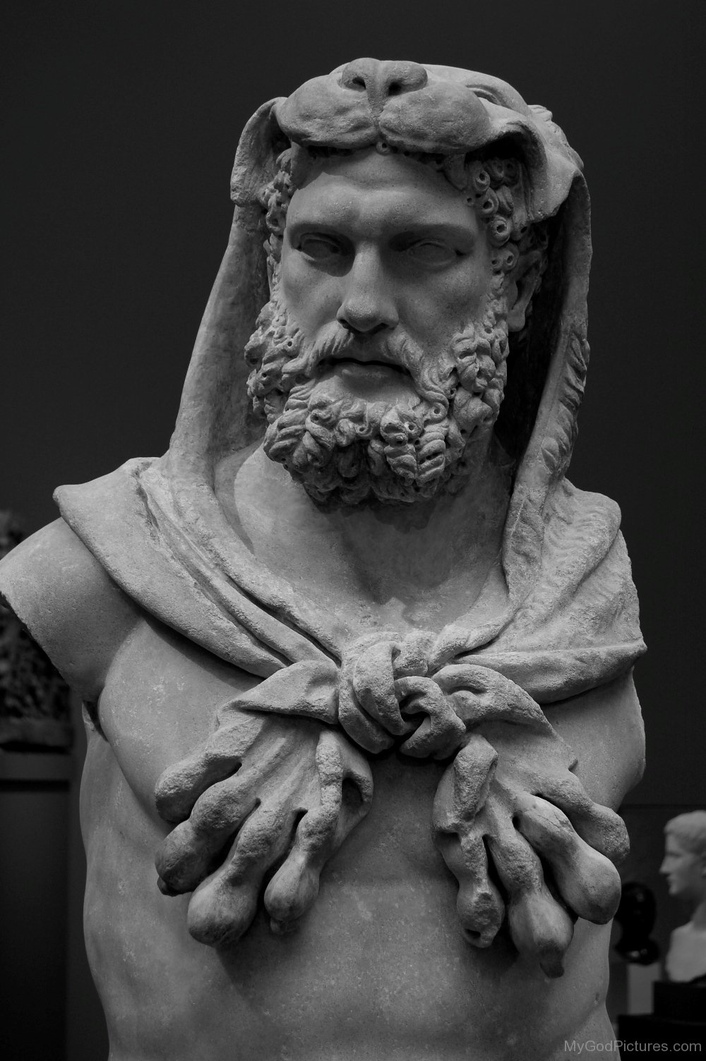 Hercules-Statue.jpg
